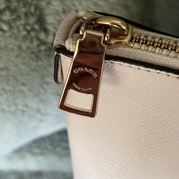 Coach White Leather Ava Tote Bag - Picture 8 of 11